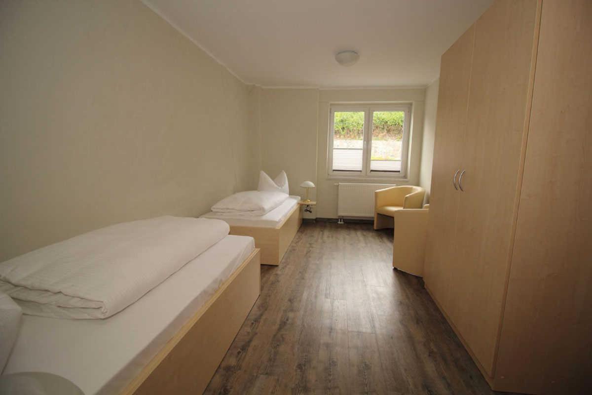 Kutterfisch Kajueten Direkt Im Stadthafen Apartment Sassnitz Exterior photo